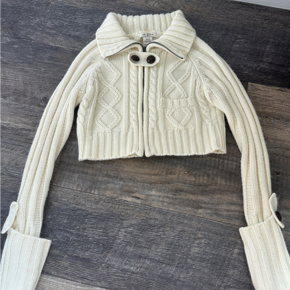 Arizona Jean Company Cream Cable Knit Sweater